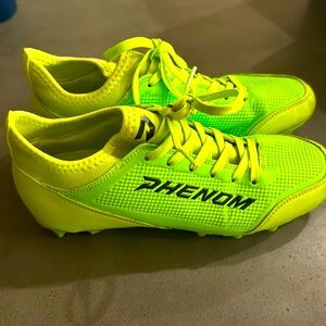 Phenom cleats size 6